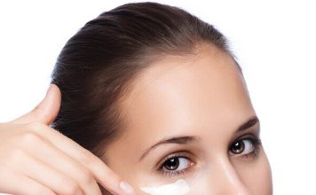 How to Apply Eye Creams