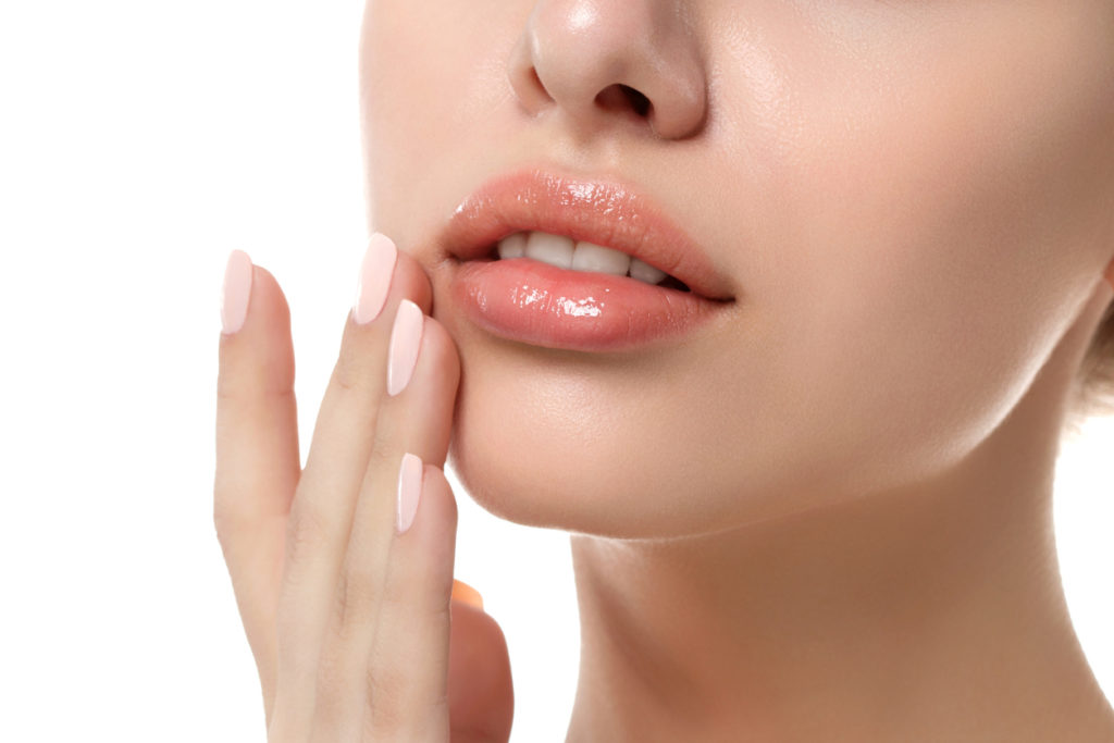 How to keep lips soft and moisturized